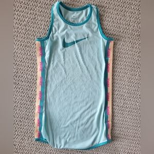 Little girl's sz 6 Nike dress